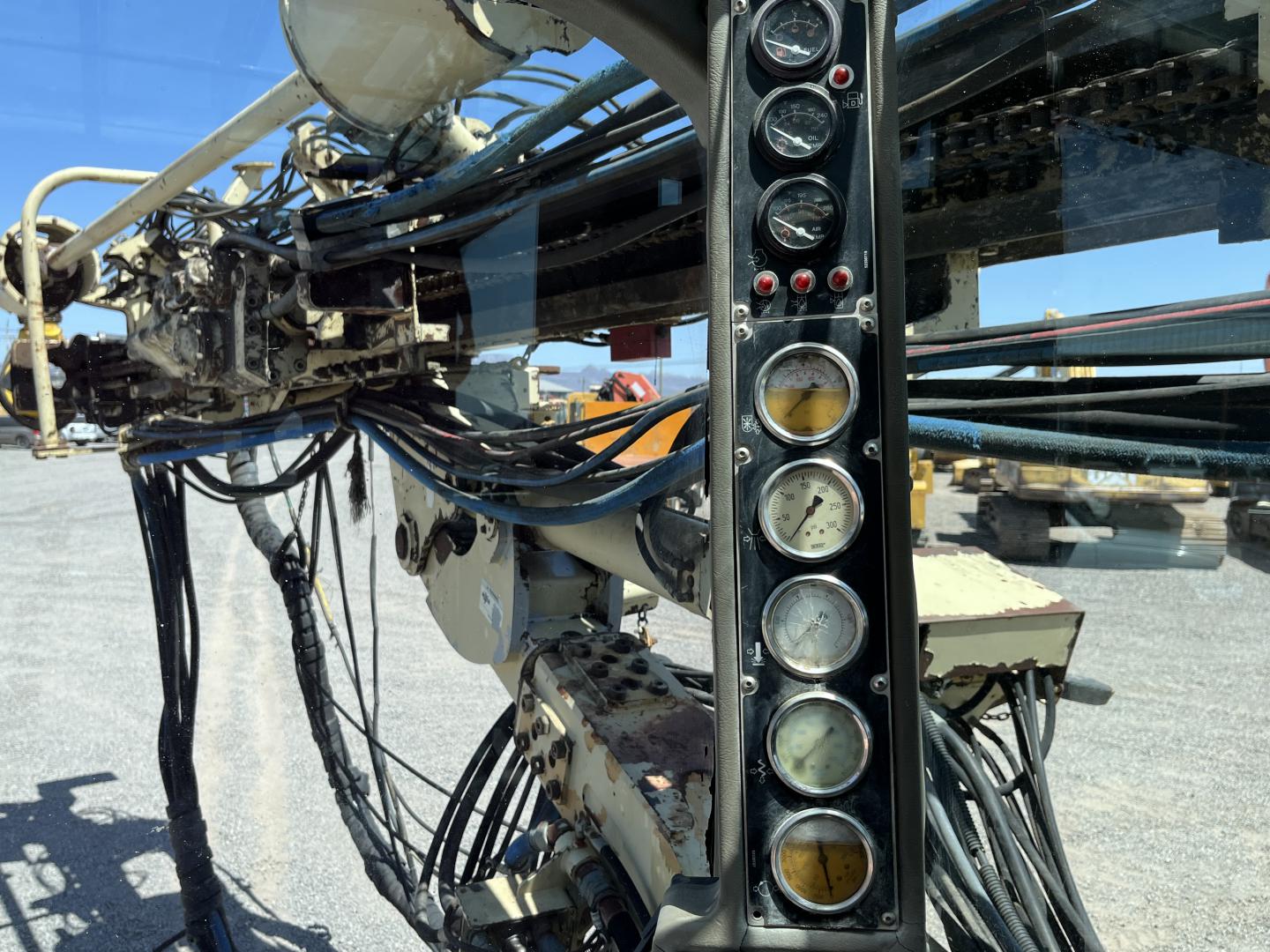 ./imagenes/INVOICE/2019/15026/HIDROTRACK INGERSOLL RAND EMC-720 (28).JPG